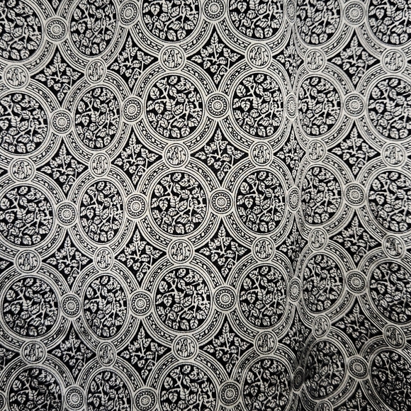 Silk Talbots Black and White Geometric Blouse - Picture 5 of 8